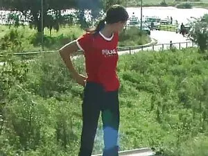 शैंपेन और दोस्त बनान ...