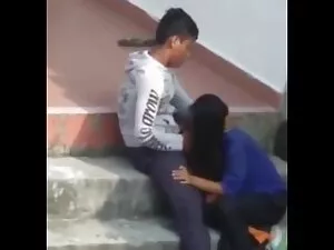 Brunettes के द्वारा  ...